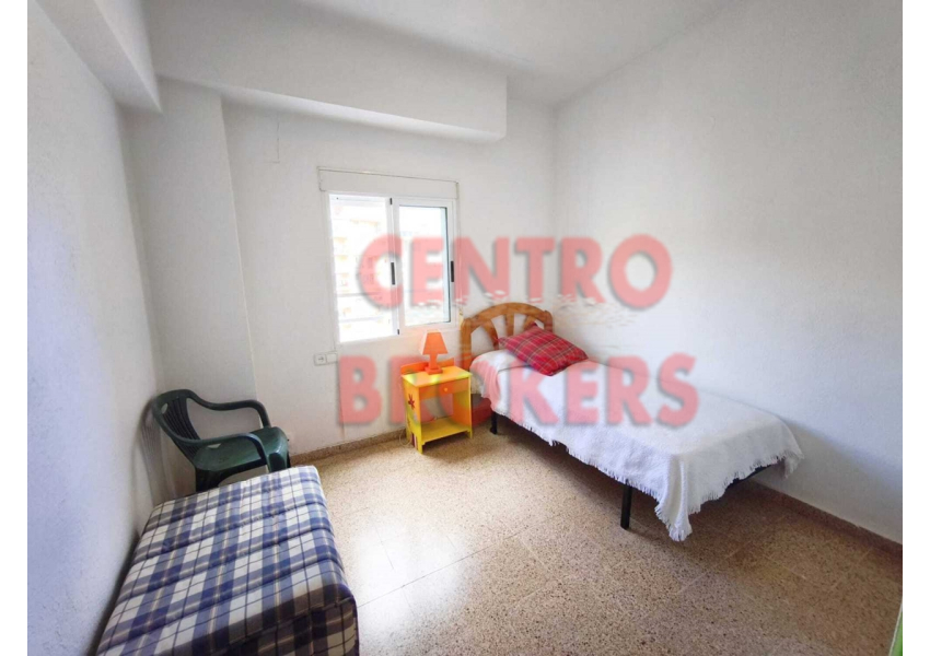 Duży apartament z basenem z widokiem na morze w Cullera